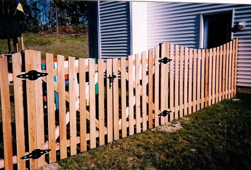 Fence Staining